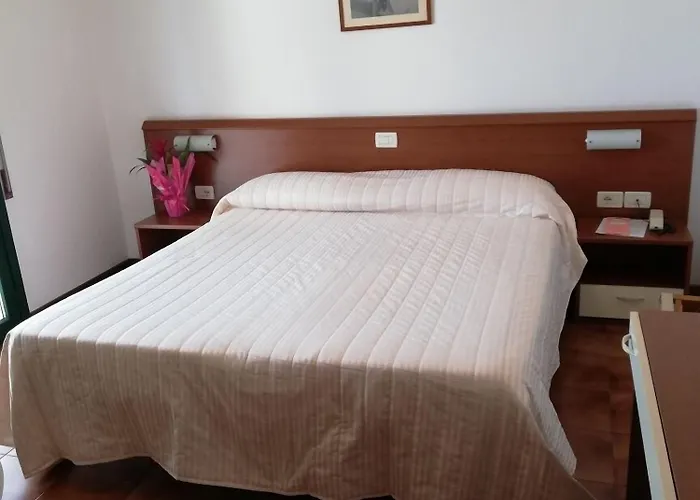 Panorama Hotel 3*