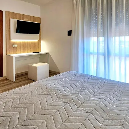 Panorama Hotel 3*