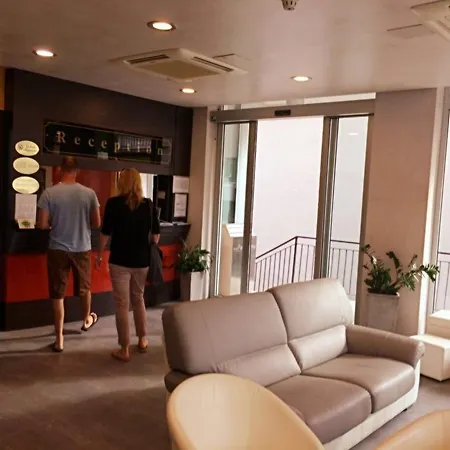 מלון Panorama 3*